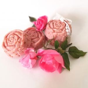 Jabón de Rosa Mosqueta realizado de forma artesanal e ingredientes naturales