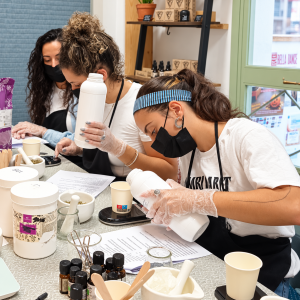 Taller de champú sólido casero con ingredientes naturales en Barcelona